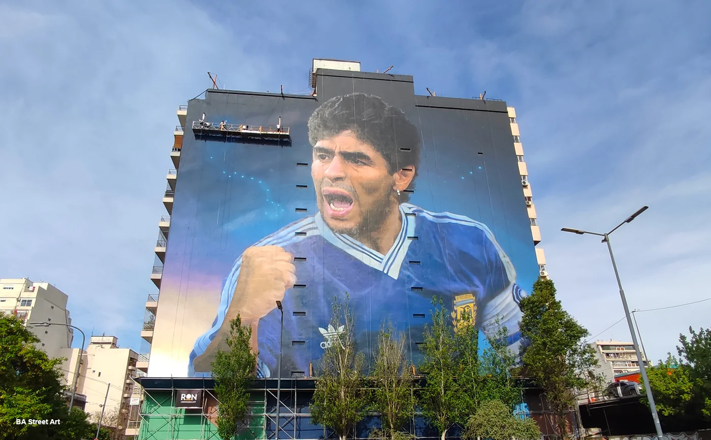 Murais em homenagem a Diego Maradona em Buenos Aires