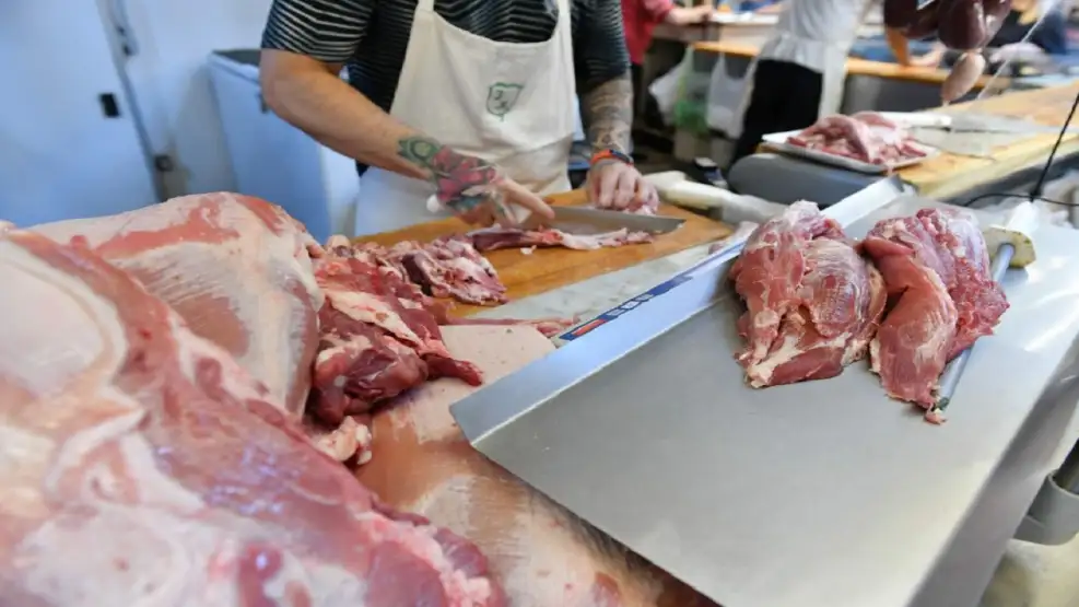 Em queda livre:  consumo de carne despenca para o nível mais baixo em 26 anos na Argentina